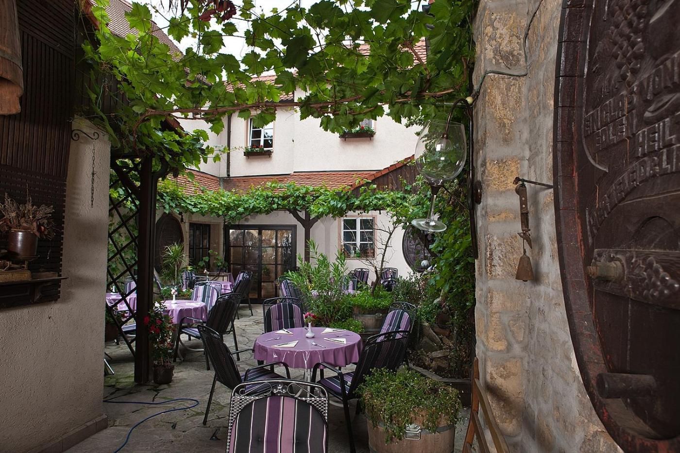 Hotel Altdeutsche Weinstuben Freyburg  Exterior foto